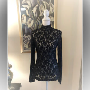BCBGMAXMAZRIA Sheer Lace Top Mandarin collar..